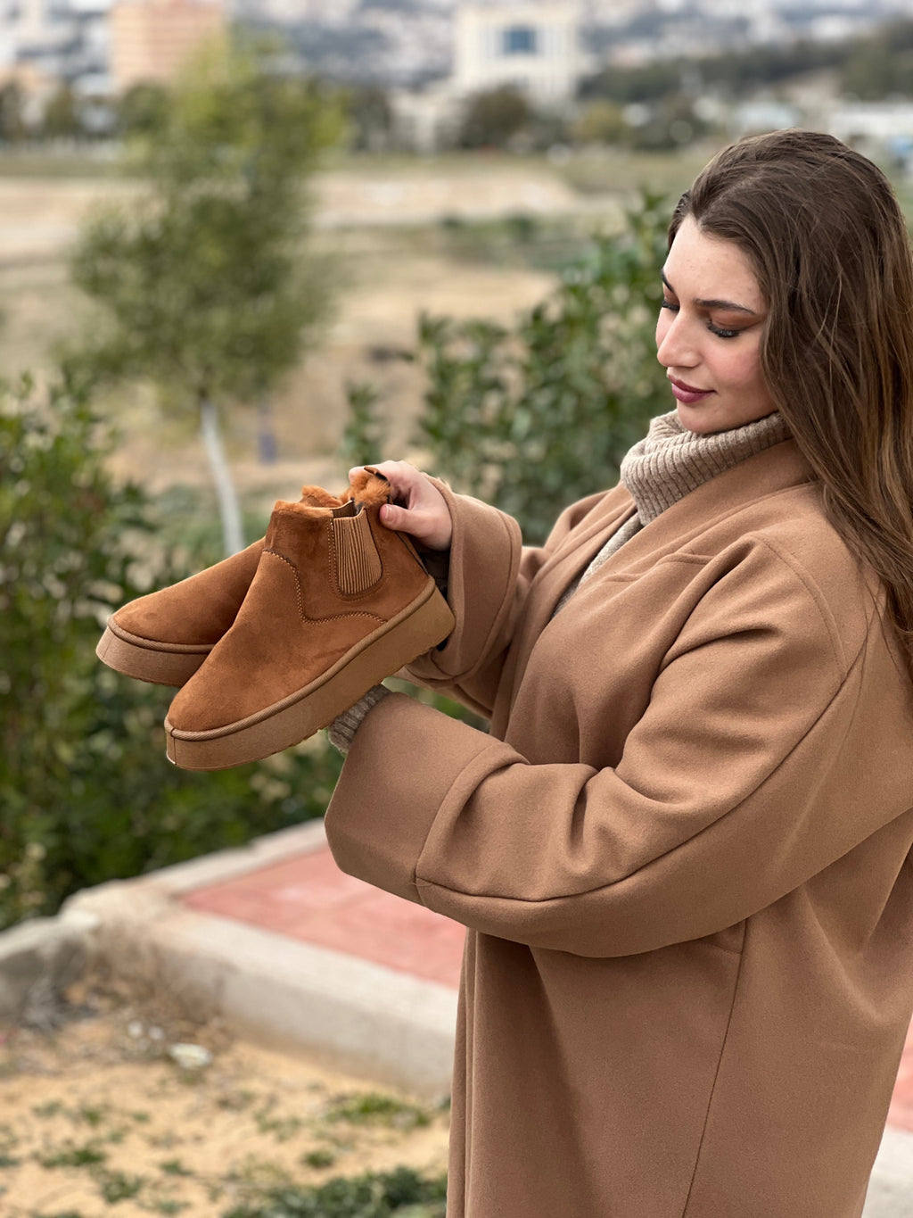 UGG