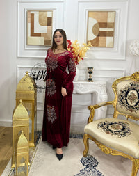 ROBE PEONY