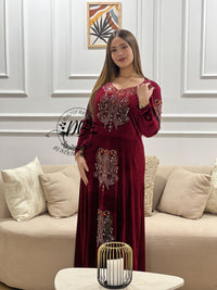 ROBE PEONY