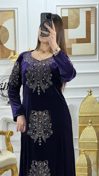ROBE PEONY