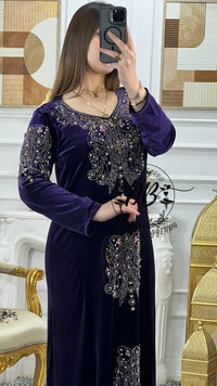 ROBE PEONY