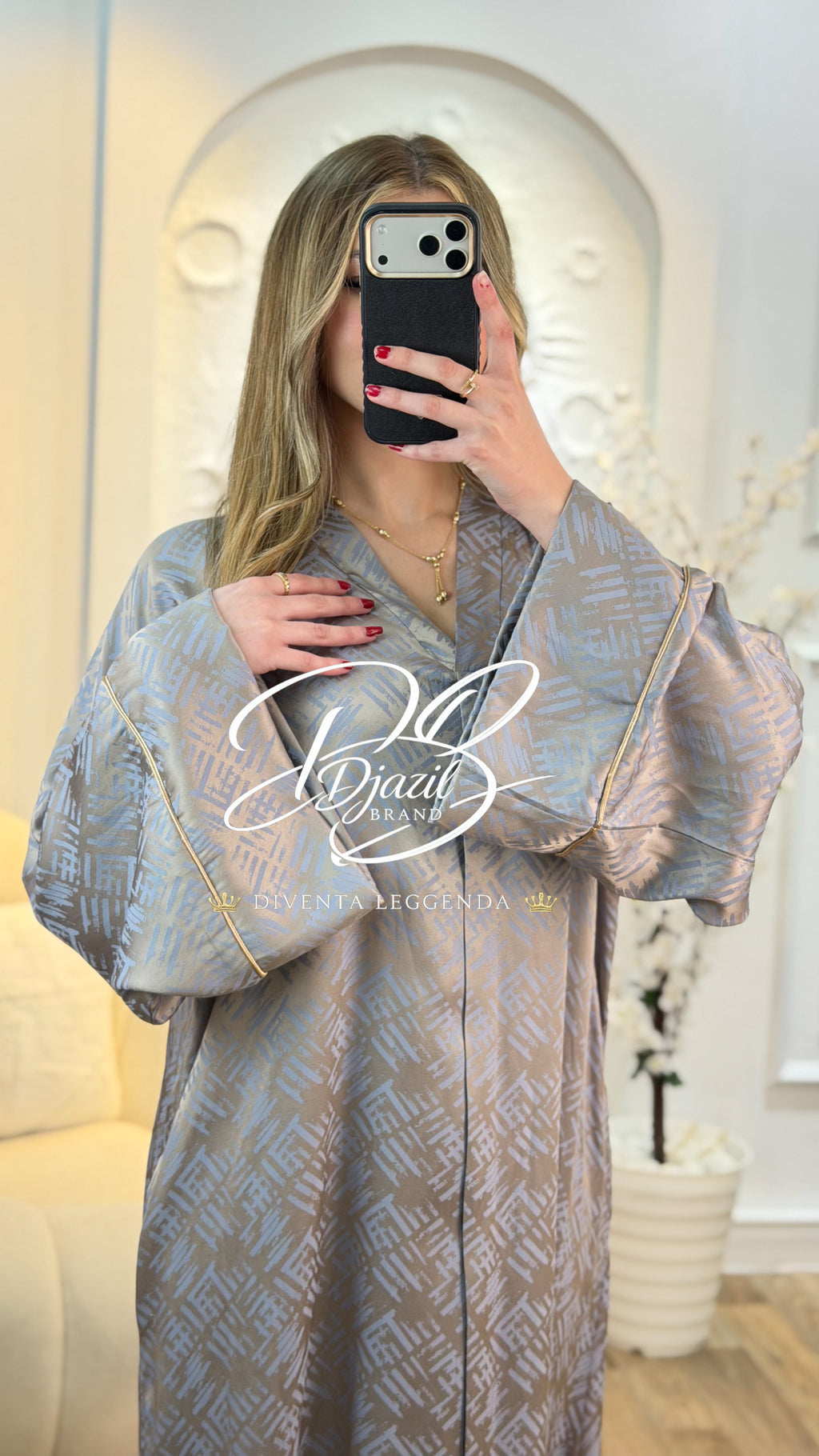 Robe Magnilia